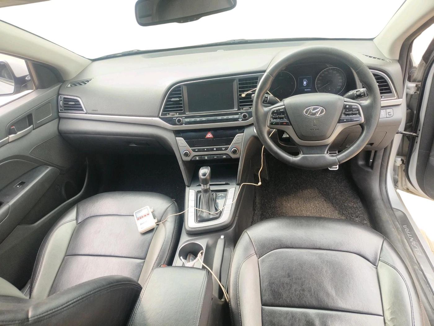 2018 Hyundai New Elantra 1.6 SX (O) AT DIESEL, Diesel, Automatic, 1,62,459 km, interior