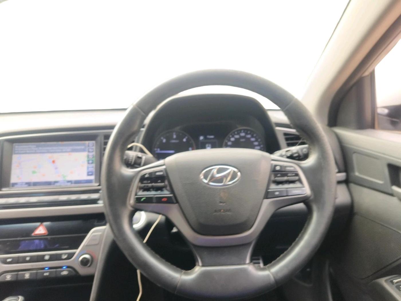 2018 Hyundai New Elantra 1.6 SX (O) AT DIESEL, Diesel, Automatic, 1,62,459 km, interior