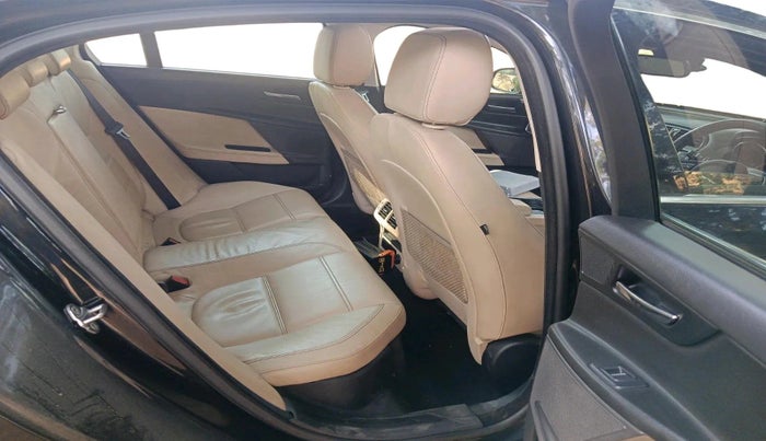 2016 Jaguar XE PRESTIGE PETROL, Petrol, Automatic, 95,115 km, interior