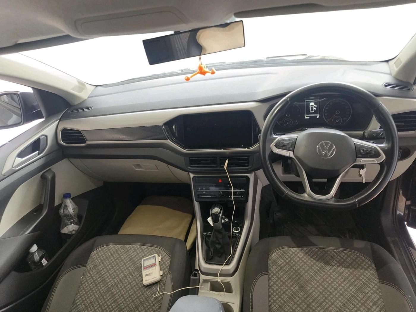 2022 Volkswagen TAIGUN HIGHLINE 1.0 TSI AT, Petrol, Automatic, 44,900 km, interior