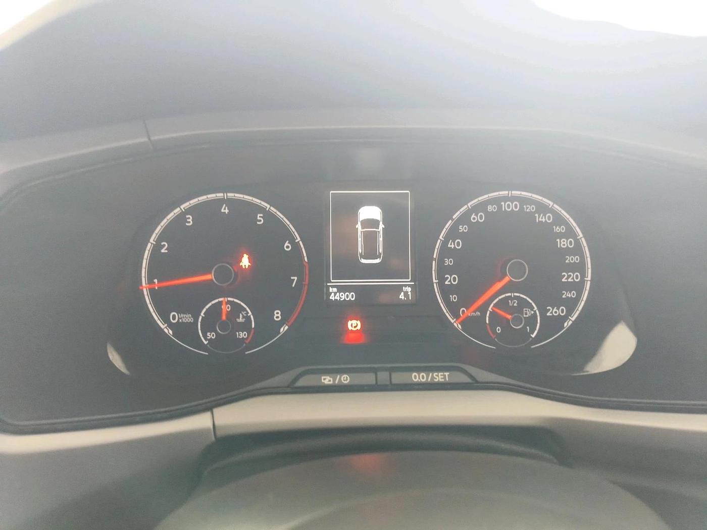 2022 Volkswagen TAIGUN HIGHLINE 1.0 TSI AT, Petrol, Automatic, 44,900 km, interior