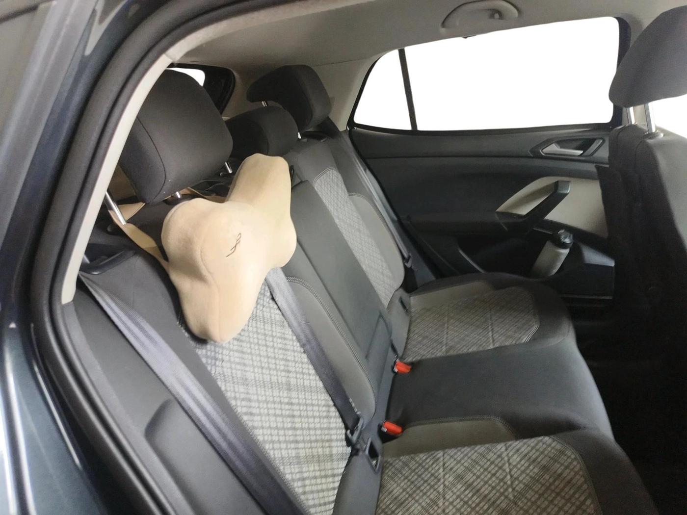 2022 Volkswagen TAIGUN HIGHLINE 1.0 TSI AT, Petrol, Automatic, 44,900 km, interior