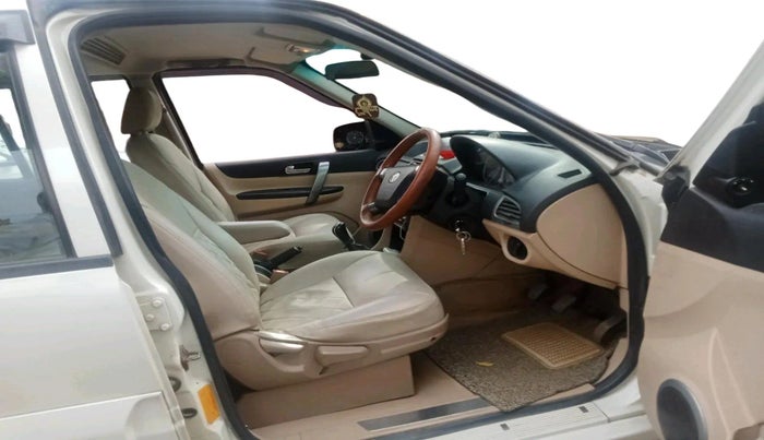 2014 Tata Safari Storme 2.2 EX 4X2, Diesel, Manual, 95,778 km, interior