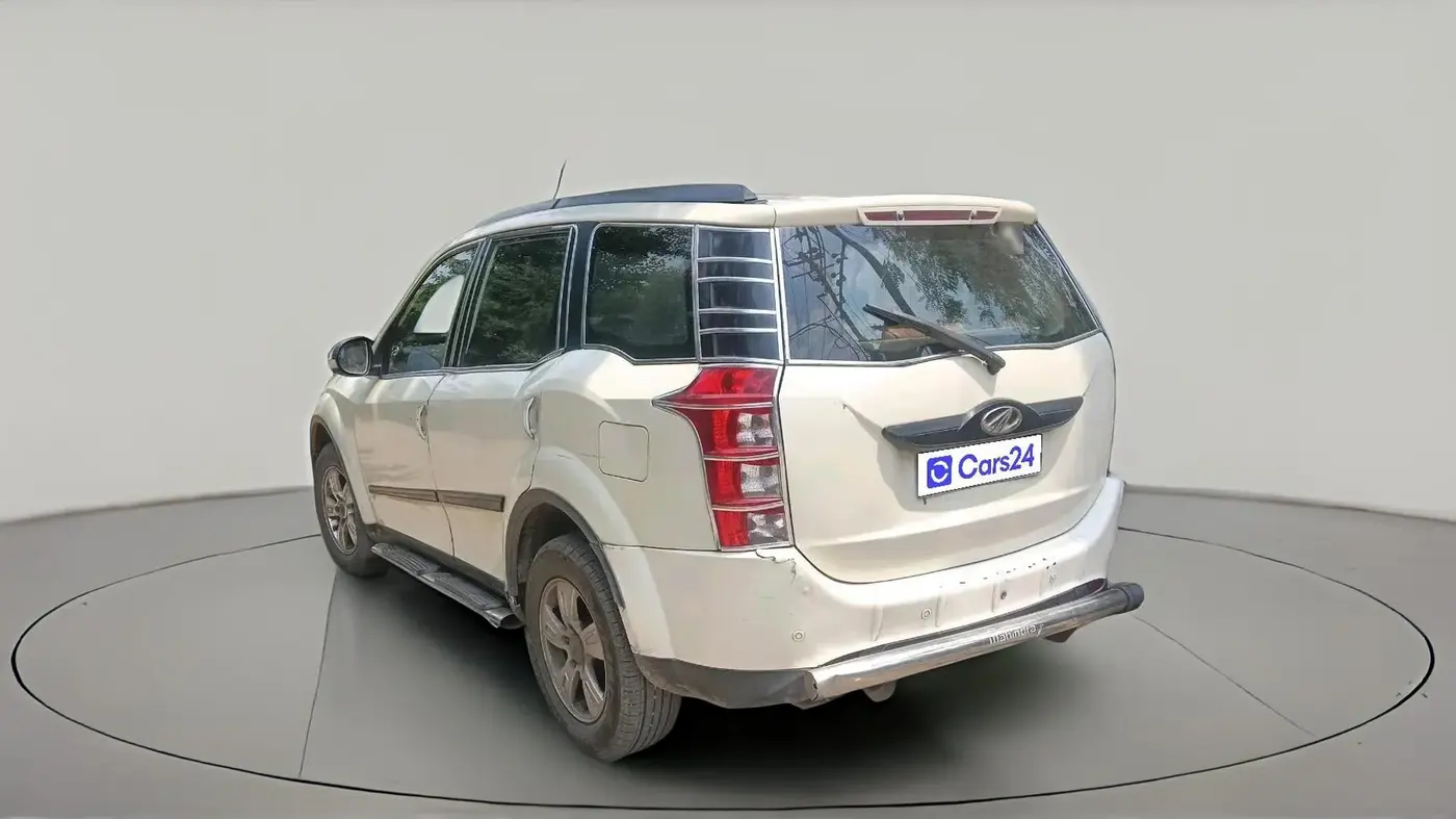 2014 Mahindra XUV500 W8, Diesel, Manual, 1,52,643 km, exterior