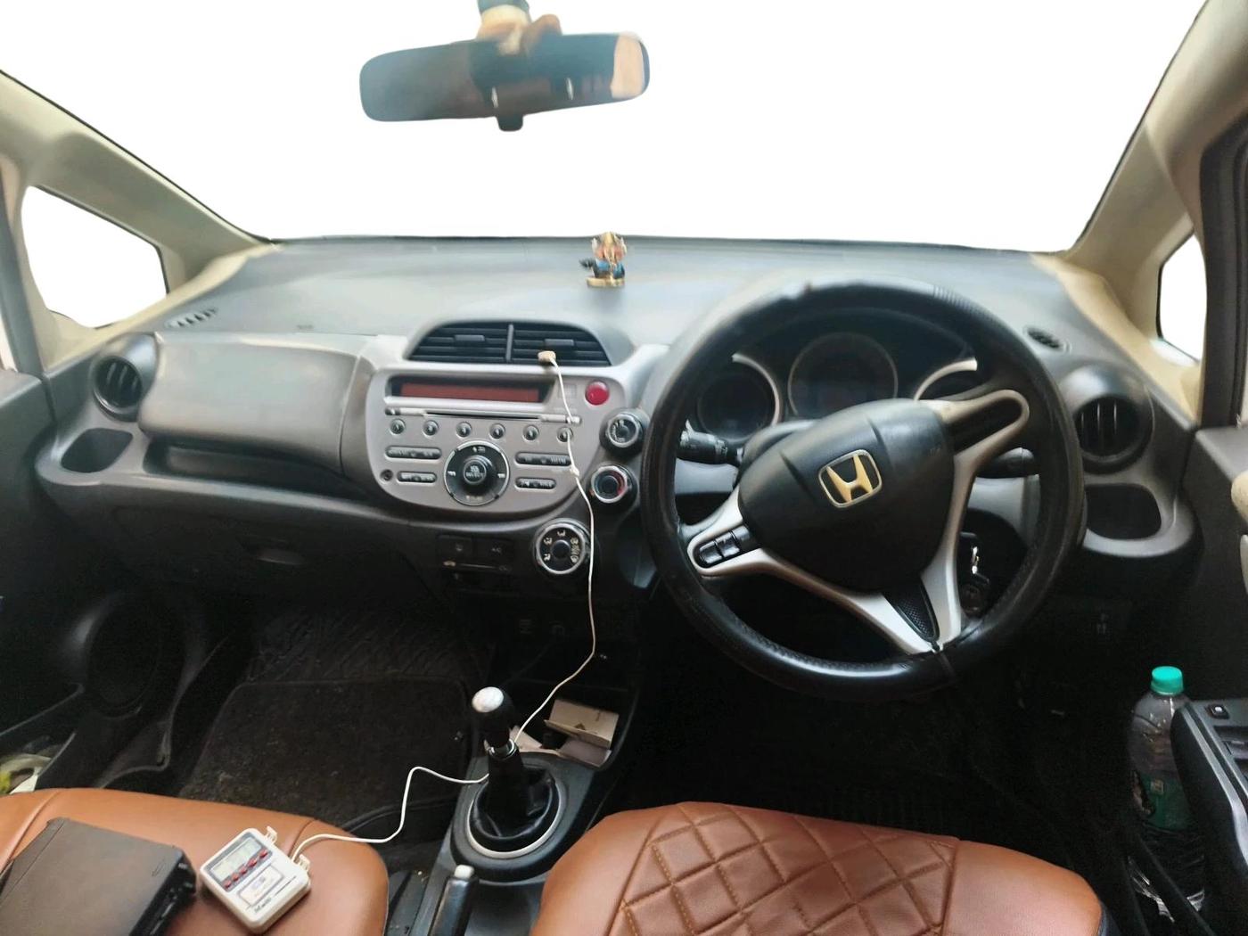 2011 Honda Jazz 1.2 L I-VTEC SELECT, Petrol, Manual, 74,040 km, interior