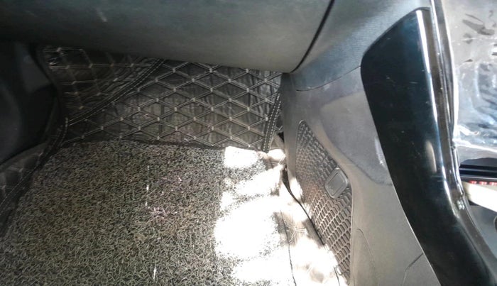 2024 Tata NEXON PURE 1.2 PETROL, Petrol, Manual, 19,708 km, interior