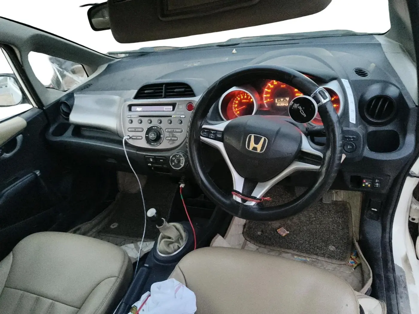 2011 Honda Jazz 1.2L I-VTEC BASE, CNG, Manual, 1,53,943 km, interior