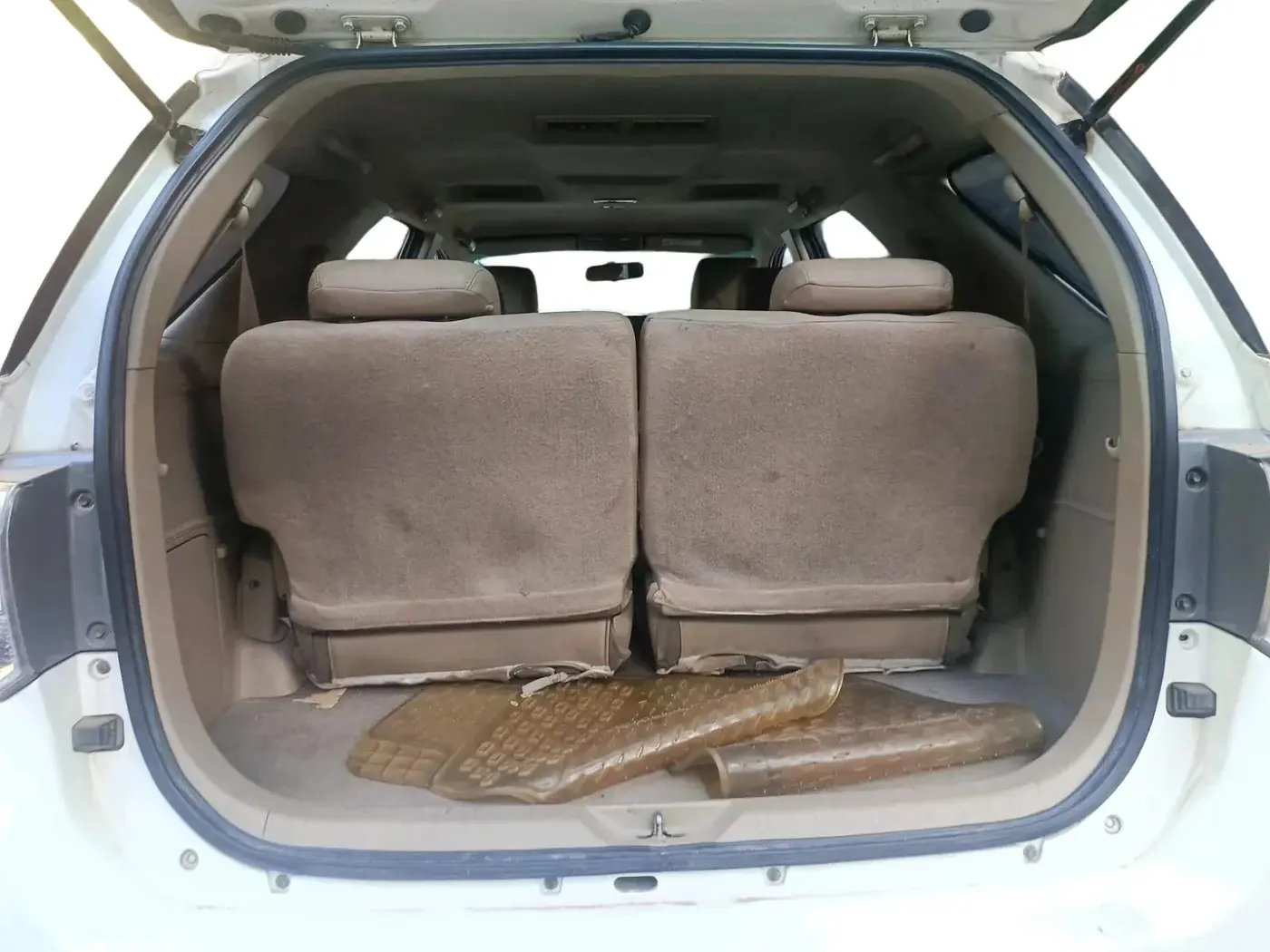 2014 Toyota Fortuner 3.0 4X4 MT, Diesel, Manual, 2,14,011 km, exterior