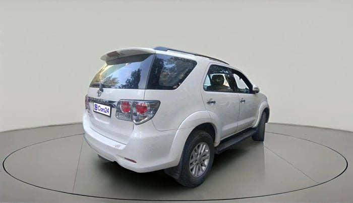 2014 Toyota Fortuner 3.0 4X4 MT, Diesel, Manual, 2,14,011 km, exterior