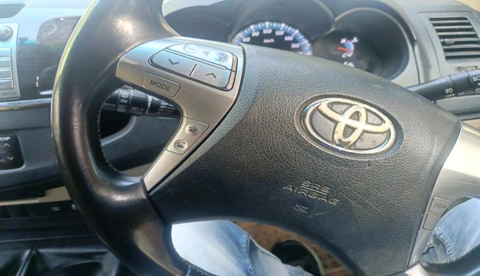 2014 Toyota Fortuner 3.0 4X4 MT, Diesel, Manual, 2,14,011 km, interior