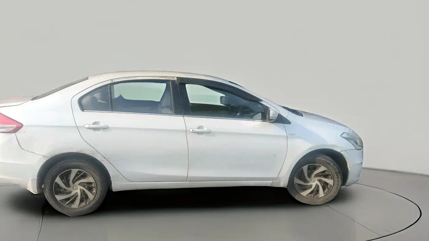 2015 Maruti Ciaz VXI+, Petrol, Manual, 82,350 km, exterior