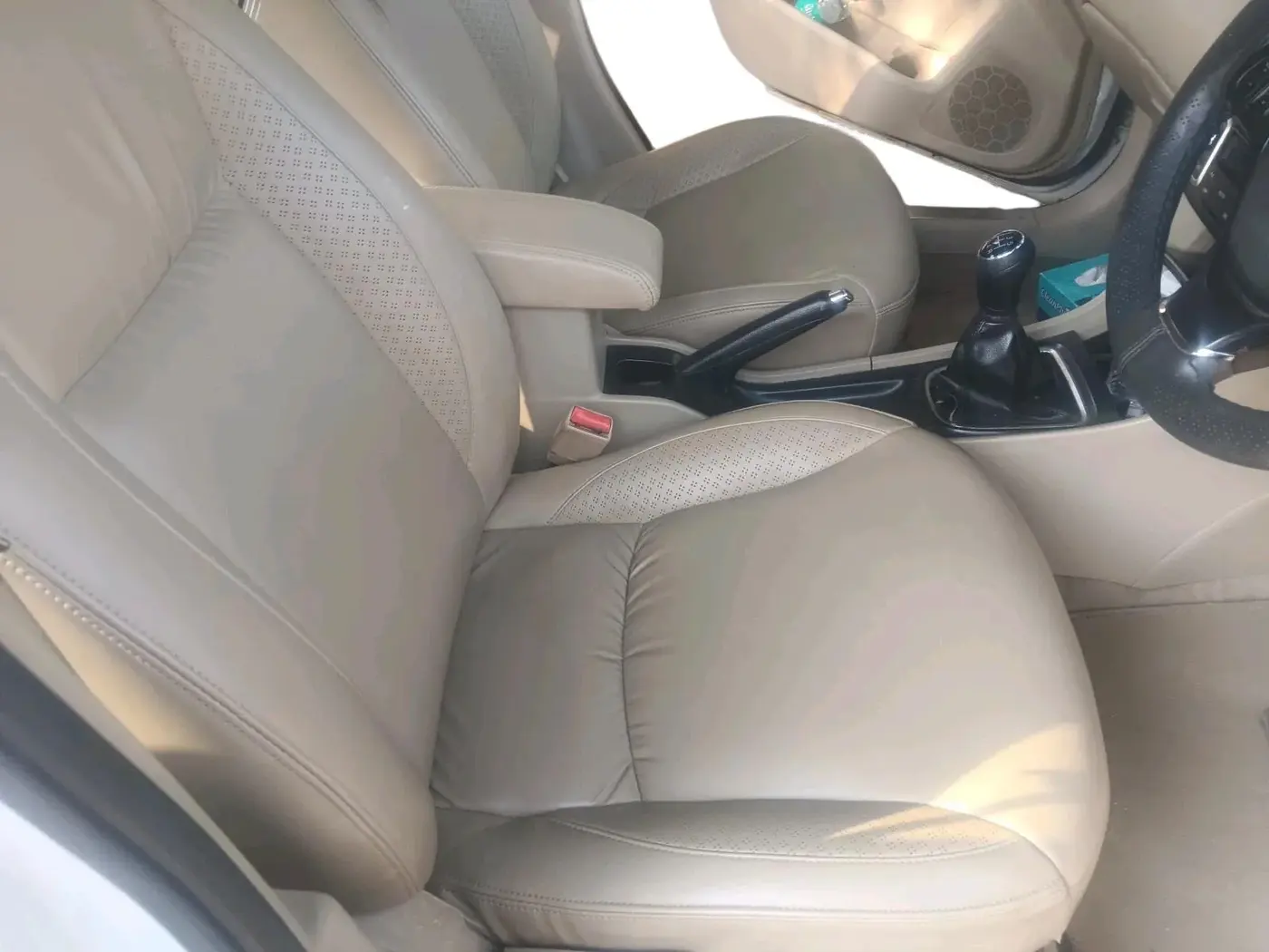 2015 Maruti Ciaz VXI+, Petrol, Manual, 82,350 km, interior