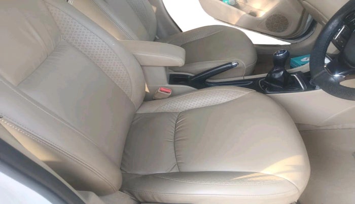 2015 Maruti Ciaz VXI+, Petrol, Manual, 82,350 km, interior
