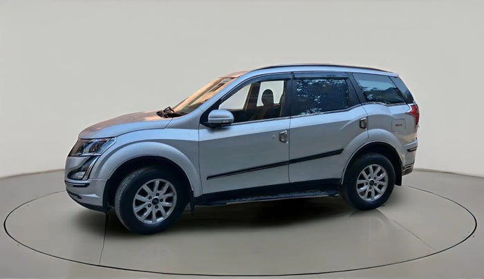2020 Mahindra XUV500 W9, Diesel, Manual, 49,831 km, exterior