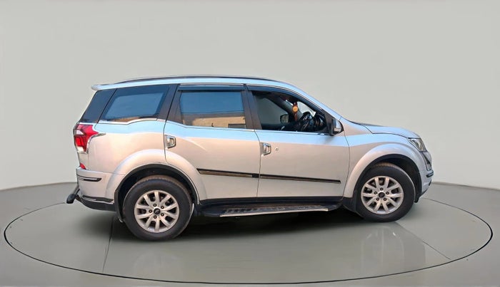 2020 Mahindra XUV500 W9, Diesel, Manual, 49,831 km, exterior