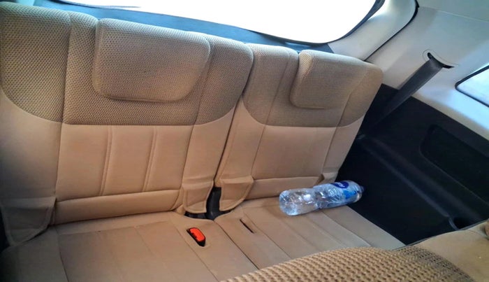 2020 Mahindra XUV500 W9, Diesel, Manual, 49,831 km, interior