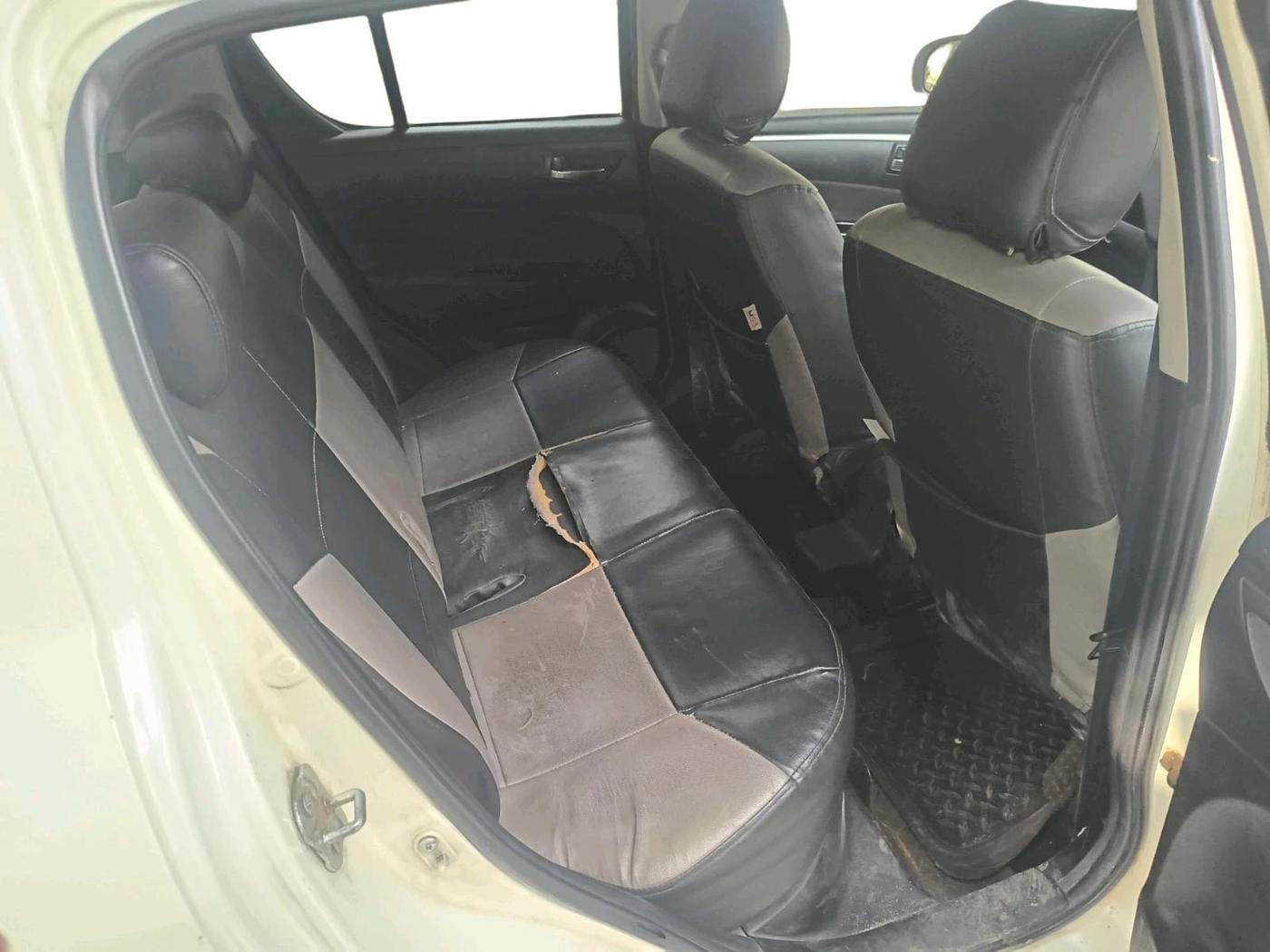 2011 Maruti Swift VDI, Diesel, Manual, 94,403 km, interior