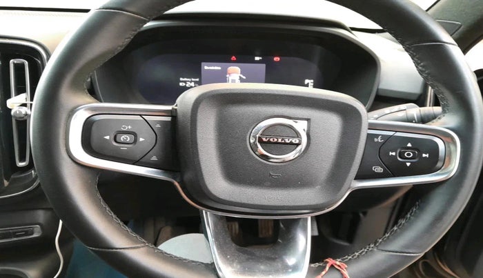 2022 Volvo XC 40  Recharge P8 , Electric, Automatic, 51,540 km, interior