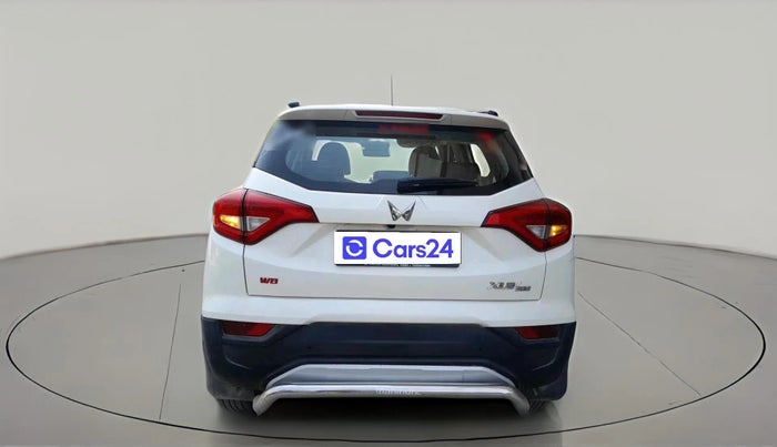 2022 Mahindra XUV300 W8 (O) 1.2 PETROL, Petrol, Manual, 29,560 km, exterior