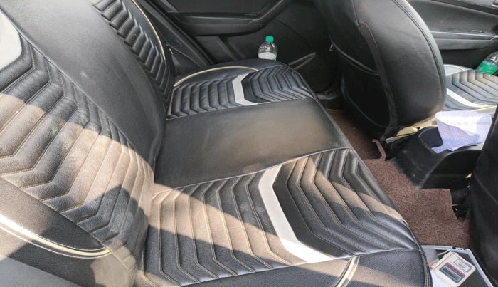 2018 Maruti Vitara Brezza VDI, Diesel, Manual, 1,09,000 km, interior