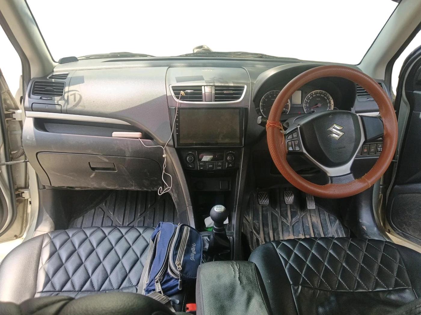2014 Maruti Swift ZXI, Petrol, Manual, 54,358 km, interior