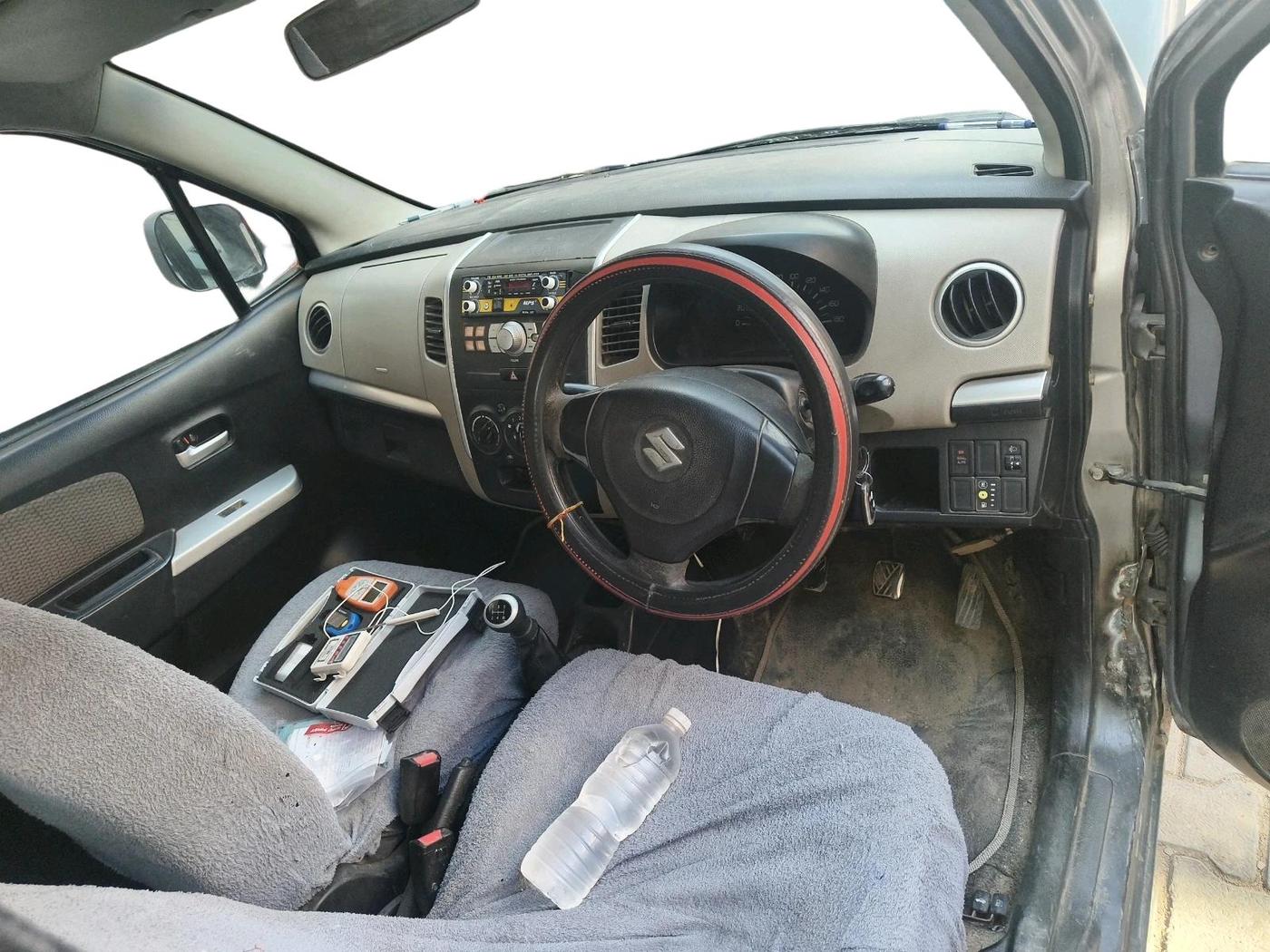 2014 Maruti Wagon R 1.0 LXI CNG, CNG, Manual, 1,35,067 km, interior