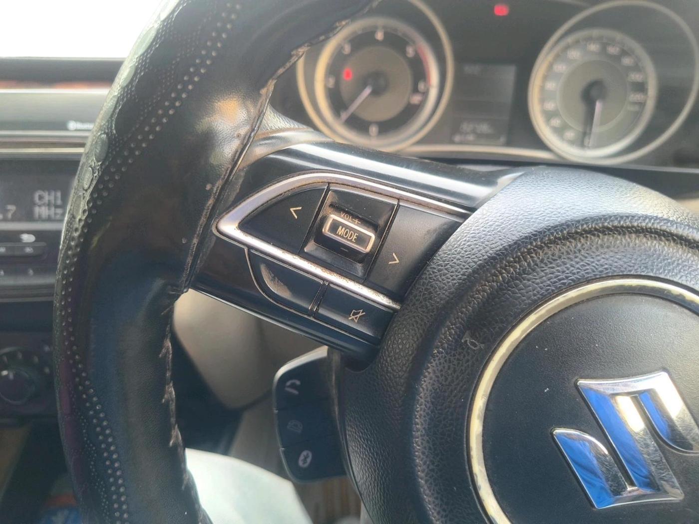 2018 Maruti Dzire VDI, Diesel, Manual, 1,52,726 km, interior