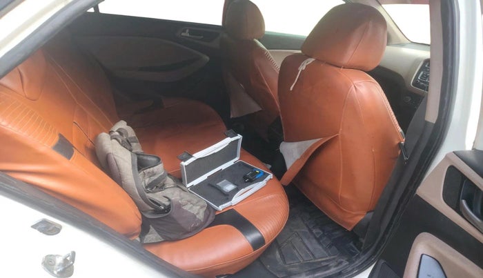 2014 Hyundai Elite i20 SPORTZ 1.4 CRDI, Diesel, Manual, 1,30,453 km, interior