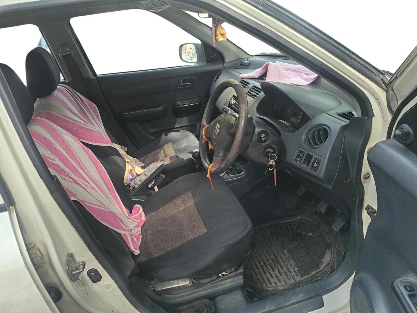 2013 Maruti Swift Dzire TOUR DIESEL, Diesel, Manual, 1,97,442 km, interior