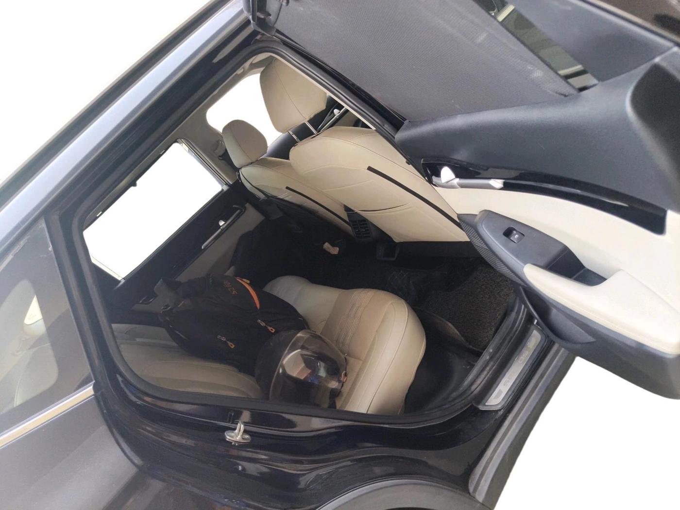 2023 KIA SELTOS HTX PETROL 1.5, Petrol, Manual, 13,897 km, interior