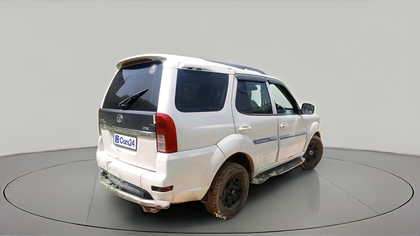 2017 Tata Safari Storme 2.2 EX 4X2, Diesel, Manual, 1,00,387 km, exterior