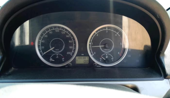 2017 Tata Safari Storme 2.2 EX 4X2, Diesel, Manual, 1,00,387 km, interior