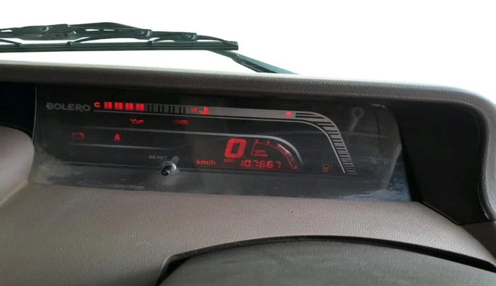 2013 Mahindra Bolero ZLX BS-III, Diesel, Manual, 1,07,667 km, interior