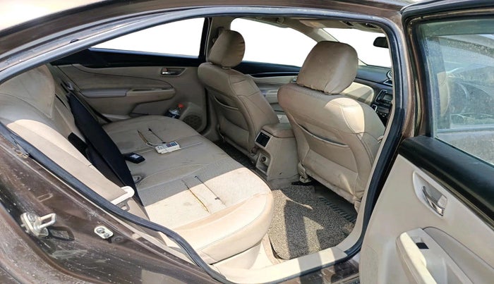 2015 Maruti Ciaz ZDI, Diesel, Manual, 76,895 km, interior