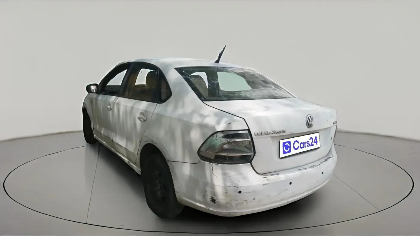 2011 Volkswagen Vento HIGHLINE 1.6 MPI, Petrol, Manual, 50,060 km, exterior
