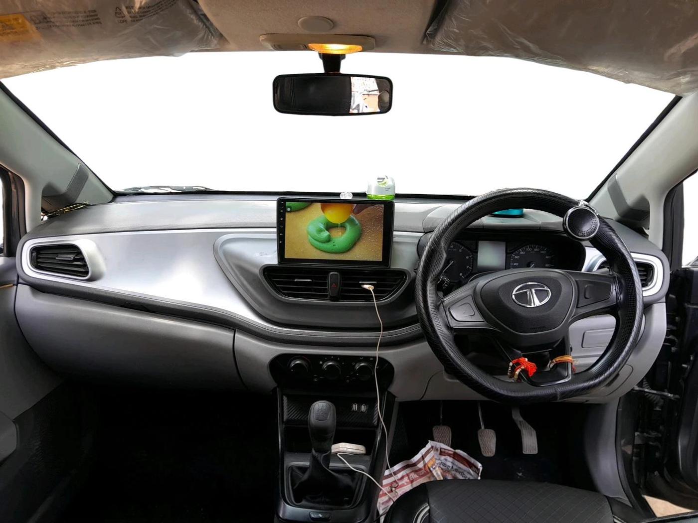 2020 Tata ALTROZ XE PETROL, Petrol, Manual, 45,774 km, interior