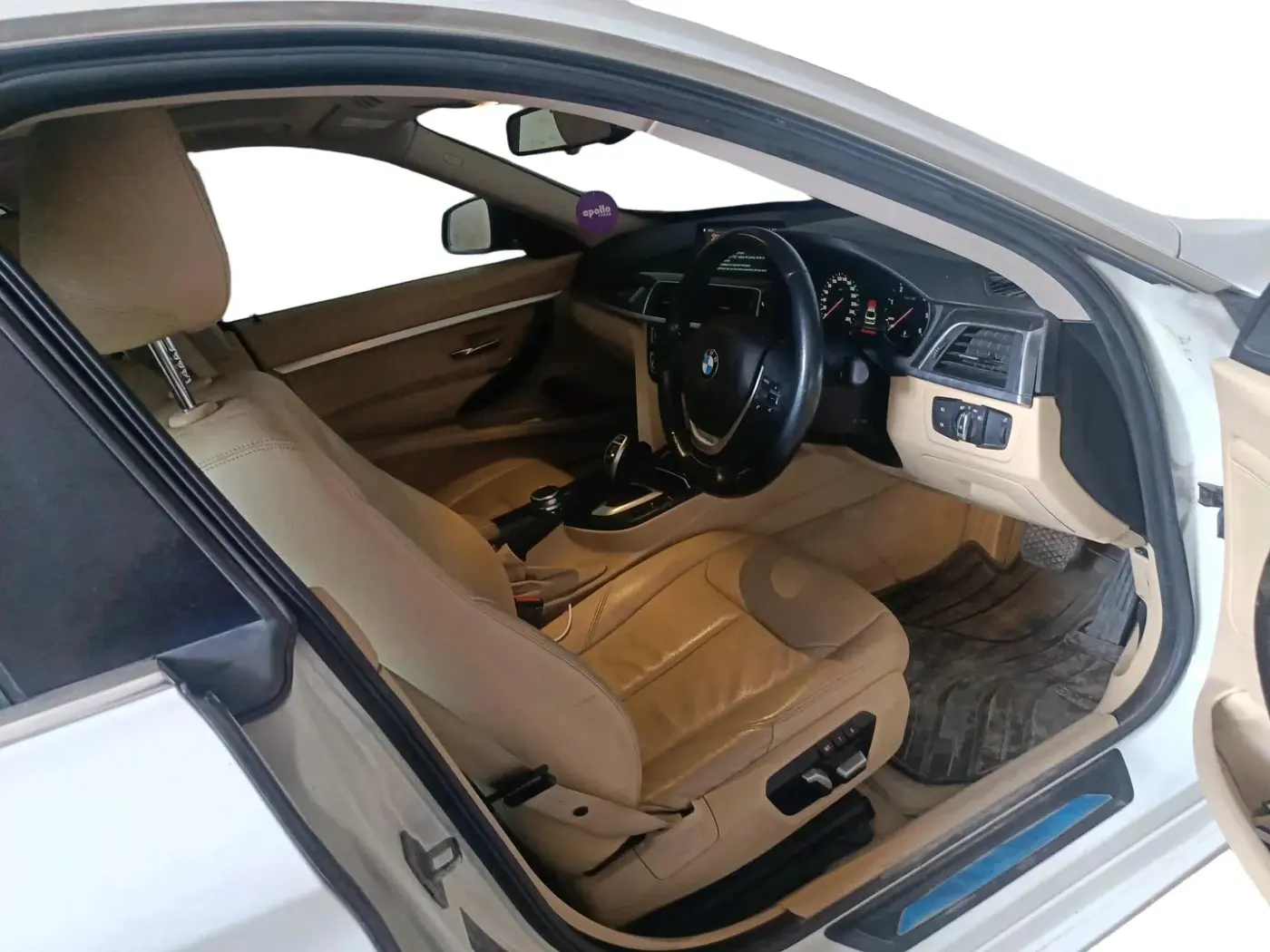 2017 BMW 3 Series  GT 320d Luxury Line, Diesel, Automatic, 1,27,830 km, interior