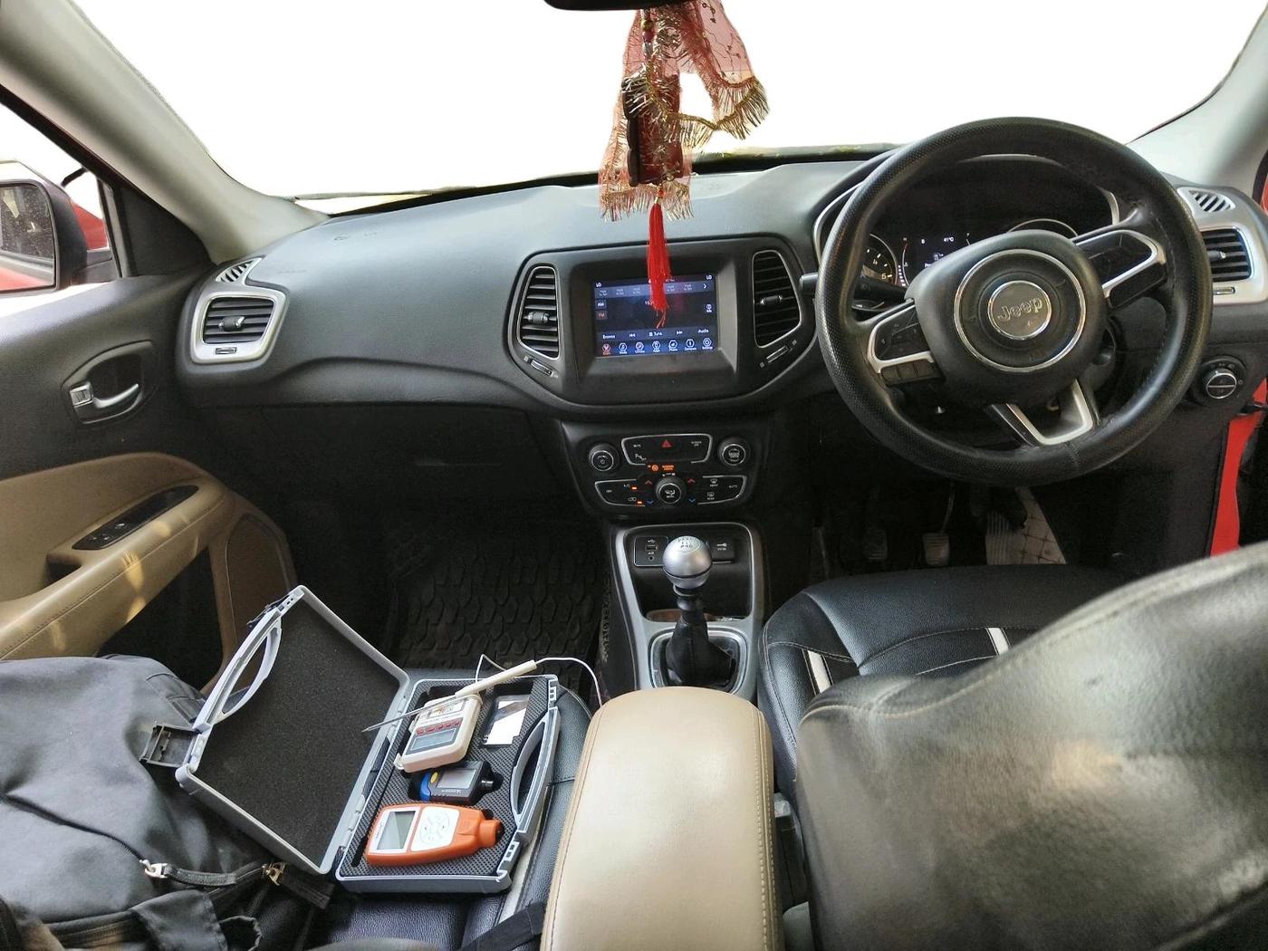 2017 Jeep Compass LONGITUDE (O) 2.0 DIESEL, Diesel, Manual, 1,67,151 km, interior
