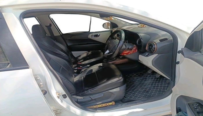 2022 Hyundai AURA SX 1.2, Petrol, Manual, 1,00,075 km, interior