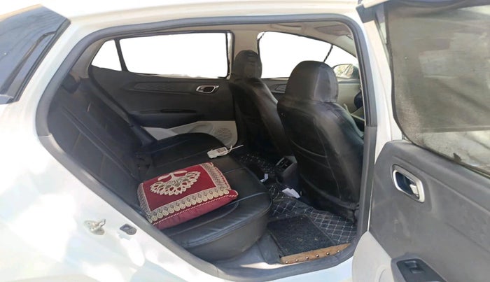 2022 Hyundai AURA SX 1.2, Petrol, Manual, 1,00,075 km, interior