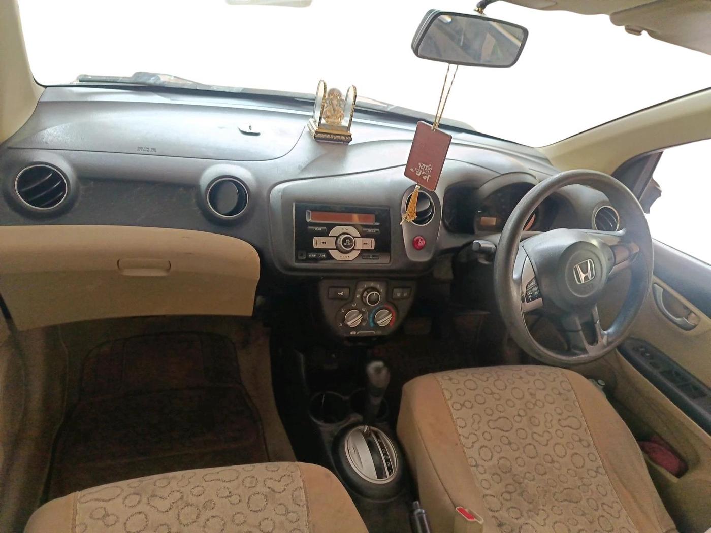 2014 Honda Brio VX AT, Petrol, Automatic, 34,421 km, interior