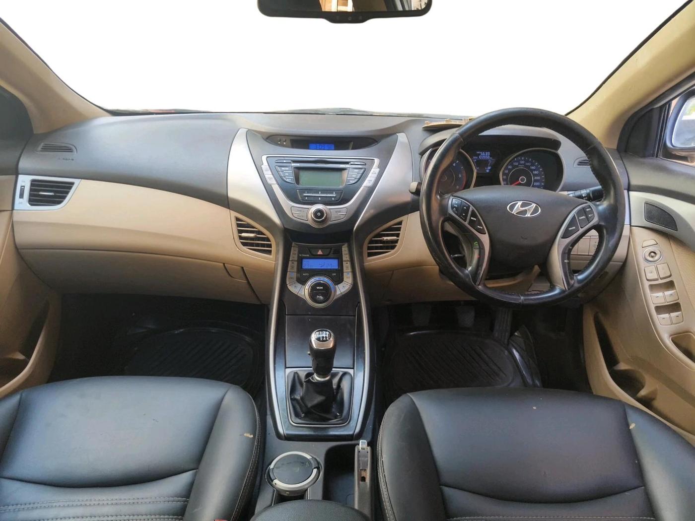2012 Hyundai New Elantra 1.6 SX MT DIESEL, Diesel, Manual, 1,03,558 km, interior
