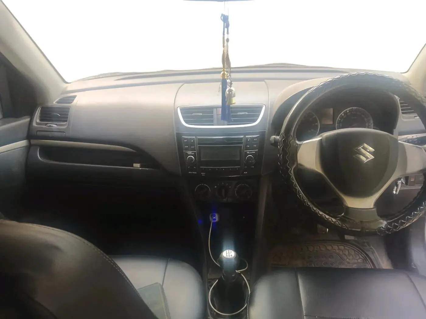 2016 Maruti Swift VXI, Petrol, Manual, 88,561 km, interior