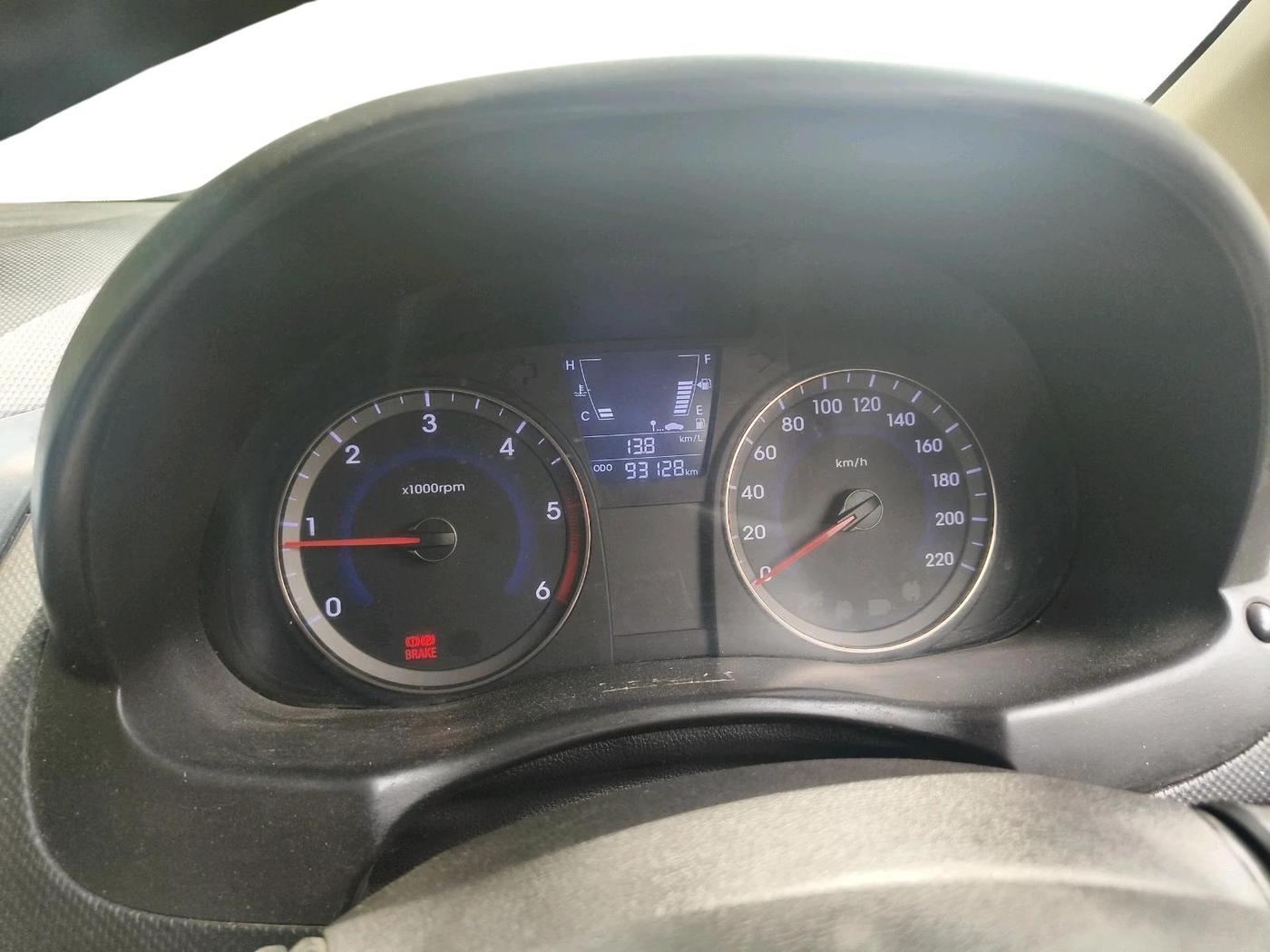 2015 Hyundai Verna 1.6 CRDI S, Diesel, Manual, 93,128 km, interior