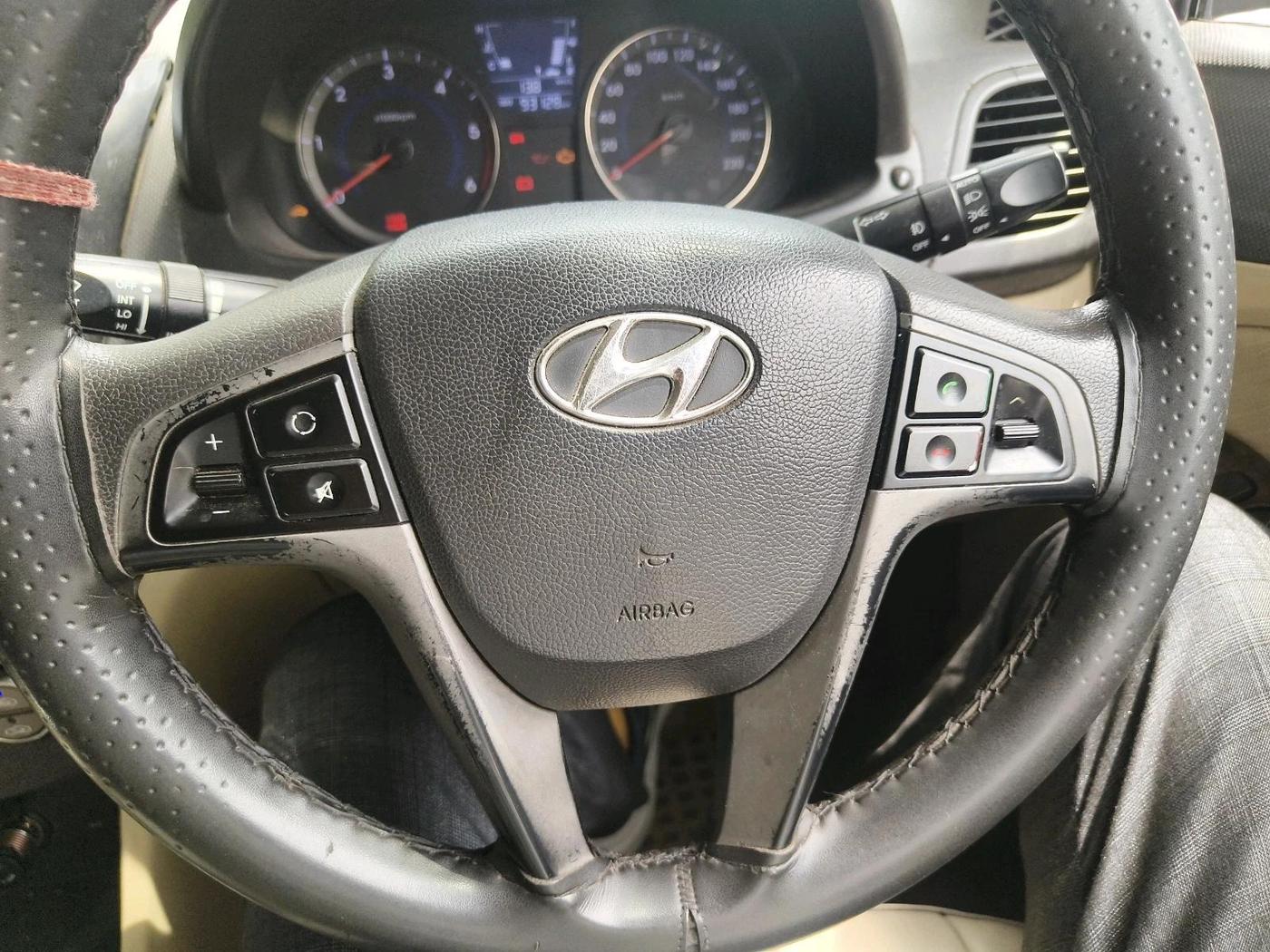 2015 Hyundai Verna 1.6 CRDI S, Diesel, Manual, 93,128 km, interior