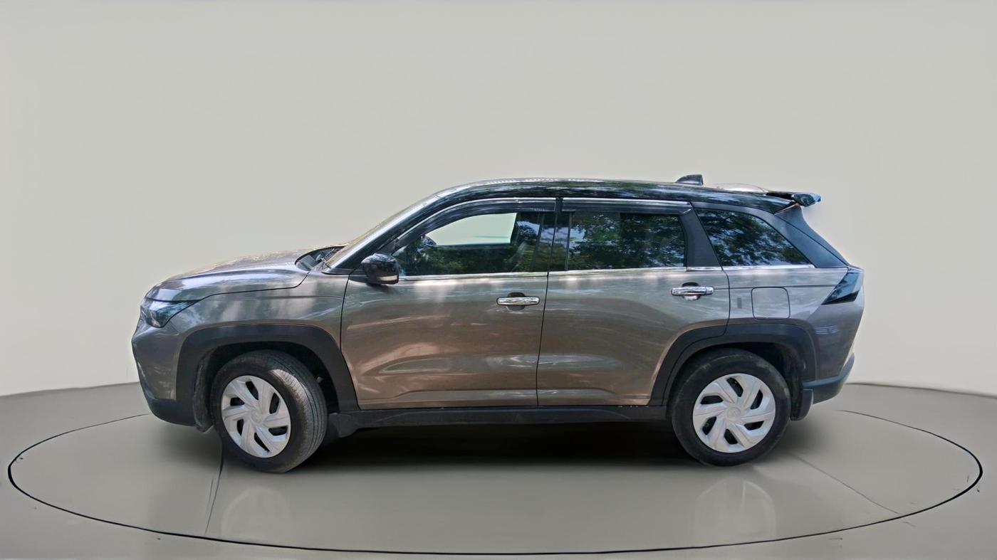 2025 Maruti Victoris Lxi 1.5 MT, Petrol, Automatic, 5,265 km, exterior