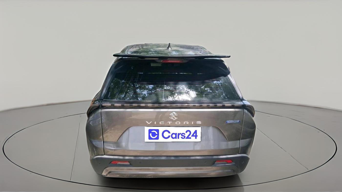 2025 Maruti Victoris Lxi 1.5 MT, Petrol, Automatic, 5,265 km, exterior