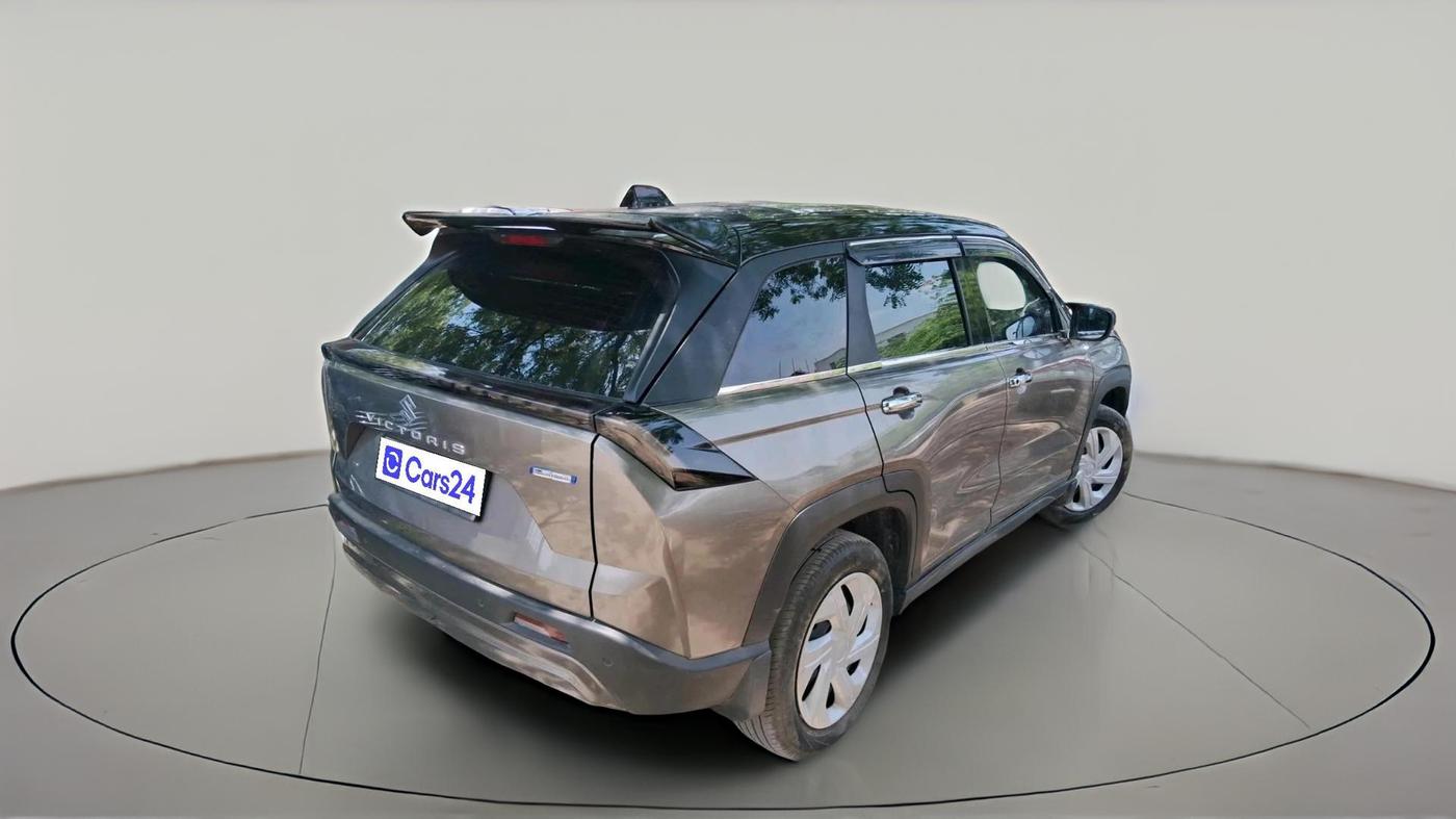 2025 Maruti Victoris Lxi 1.5 MT, Petrol, Automatic, 5,265 km, exterior