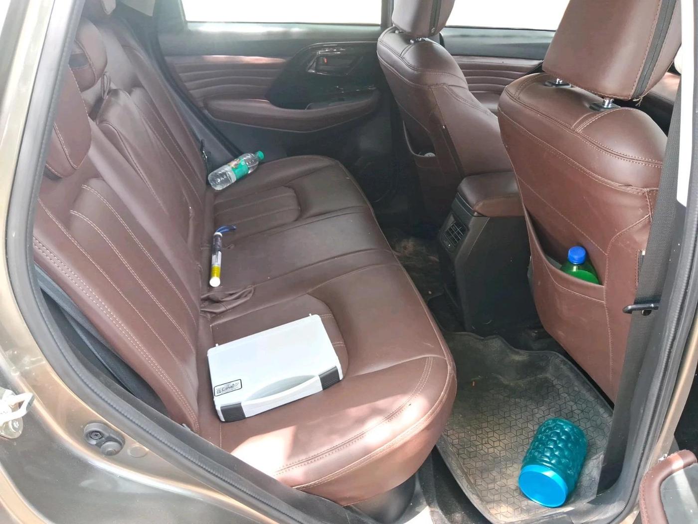 2025 Maruti Victoris Lxi 1.5 MT, Petrol, Automatic, 5,265 km, interior