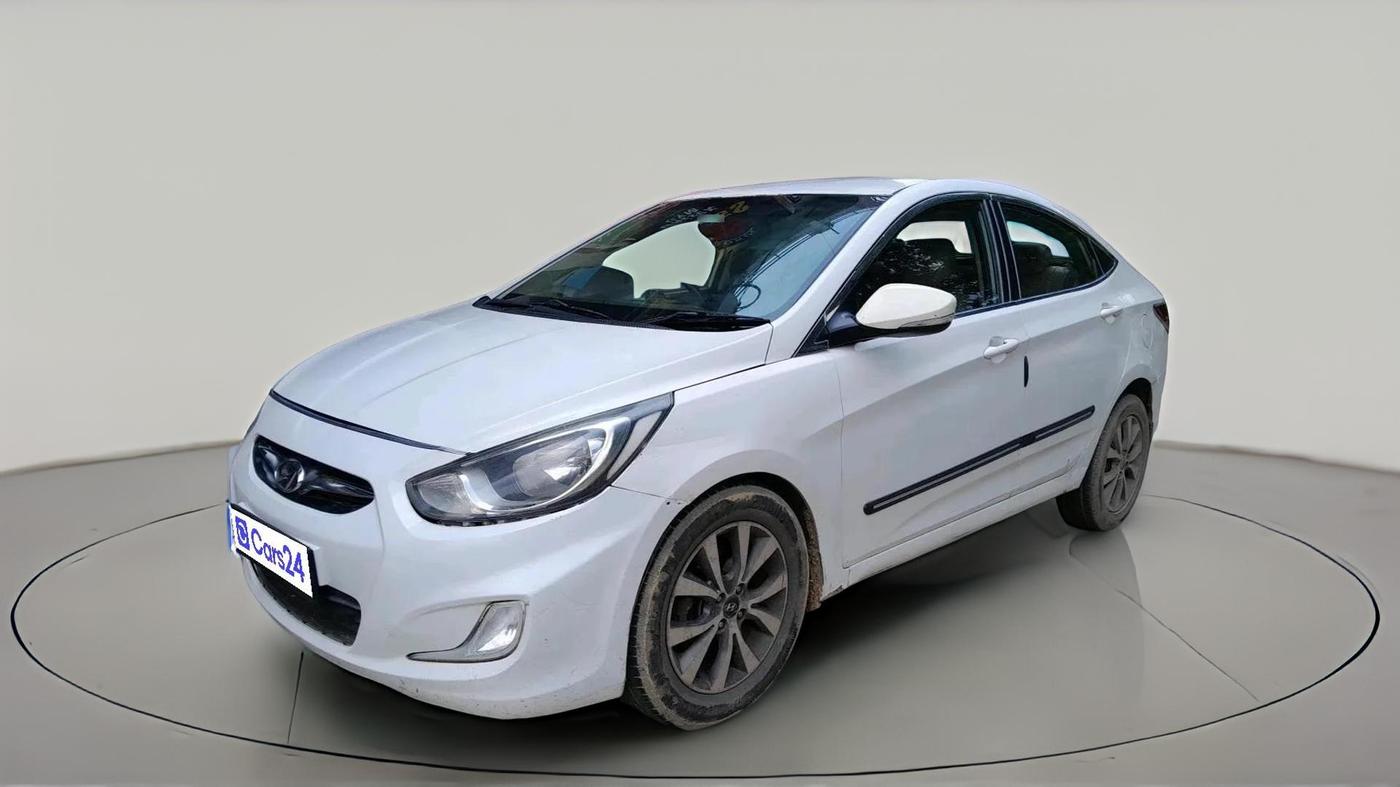 2014 Hyundai Verna FLUIDIC 1.6 CRDI SX, Diesel, Manual, 1,16,257 km, exterior